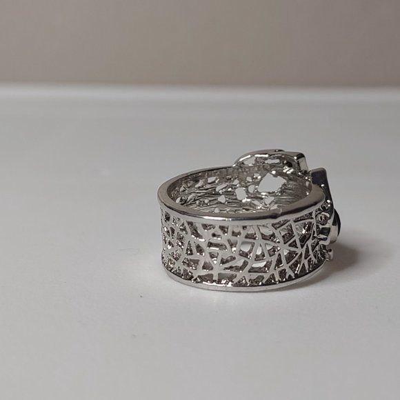 Spider Ring With Blue Plastic Stone Size 9 - Picture 3 of 13